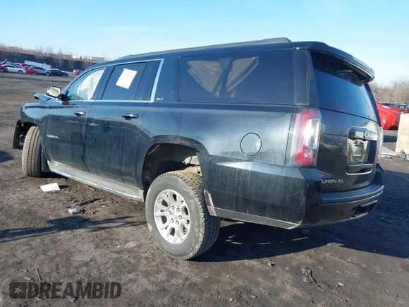 2015 GMC Yukon XL SLT with VIN 1GKS2HKC8FR154330, listed as a IAAI auction lot 41650106 with 268,056 mi miles. Bid and sale history available at carsss.com. Image 3.
