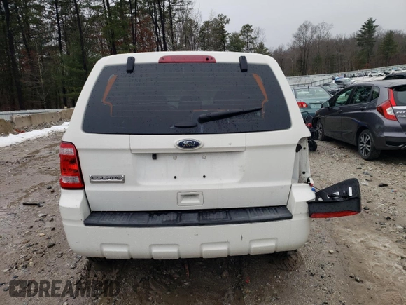 2012 Ford Escape XLS z VIN 1FMCU9C72CKB33801, wystawiony jako Copart lot #84003994 z przebiegiem 49 163 mil mil oraz Czysty tytuł • Clean title. Historia ofert i sprzedaży dostępna na DreamBid. Obrazek 6.