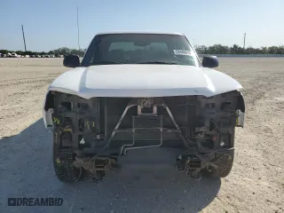 2003 Chevrolet Silverado 2500HD LS with VIN 1GCHK23U03F160016, listed as a Copart auction lot 52446615 with 189,392 mi miles and Salvage Title. Bid and sale history available at carsss.com. Image 5.