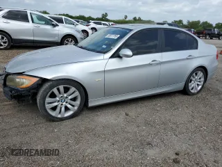 2006 BMW 3 Series 325i z VIN WBAVB13596KX33347, wystawiony jako Copart lot #50977755 z przebiegiem Nie podano mil oraz Szkoda całkowita • Salvage title. Historia ofert i sprzedaży dostępna na DreamBid. Obrazek 1.