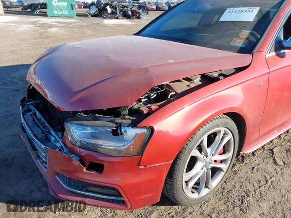 2014 Audi S4 Premium Plus with VIN WAUDGAFL3EA078839, listed as a IAAI auction lot 41428351 with 55,582 mi miles. Bid and sale history available at carsss.com. Image 19.