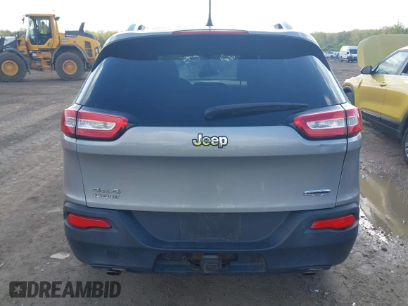 2014 Jeep Cherokee Latitude z VIN 1C4PJMCSXEW294950, wystawiony jako IAAI lot #42179152 z przebiegiem 105 796 mil mil oraz . Historia ofert i sprzedaży dostępna na DreamBid. Obrazek 16.