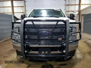 2020 Ford F-250 XL z VIN 1FT7W2B64LEC46812, wystawiony jako Copart lot #58372255 z przebiegiem 144 286 mil mil oraz Czysty tytuł • Clean title. Historia ofert i sprzedaży dostępna na DreamBid. Obrazek 5.