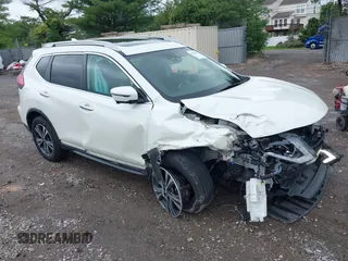 2017 Nissan Rogue SV with VIN 5N1AT2MVXHC844775, listed as a IAAI auction lot 42351482 with 87,195 mi miles and . Bid and sale history available at DreamBid. Image 1.