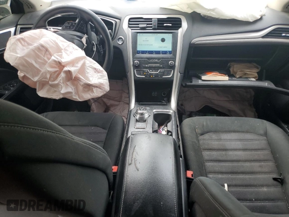 2020 Ford Fusion SE with VIN 3FA6P0T94LR190475, listed as a Copart auction lot 49952925 with 98,688 mi miles and Salvage title. Bid and sale history available at DreamBid. Image 8.