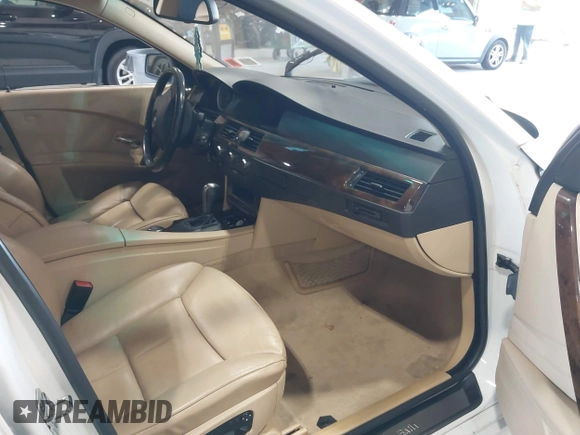 2007 BMW 5 Series 530xi with VIN WBANN73507CN03752, listed as a IAAI auction lot 42786572 with 250,683 mi miles and . Bid and sale history available at DreamBid. Image 5.
