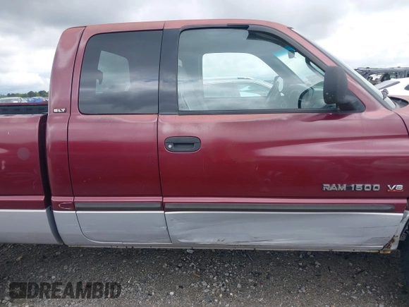 2001 Dodge 1500 with VIN 3B7HF13Z11M263503, listed as a IAAI auction lot 41997728 with 169,427 mi miles. Bid and sale history available at carsss.com. Image 14.
