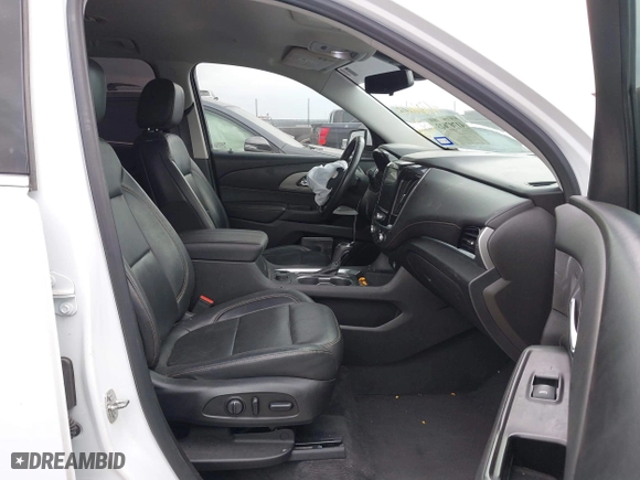 2019 Chevrolet Traverse LT Leather with VIN 1GNERHKW1KJ288160, listed as a IAAI auction lot 41707623 with 111,165 mi miles. Bid and sale history available at carsss.com. Image 5.