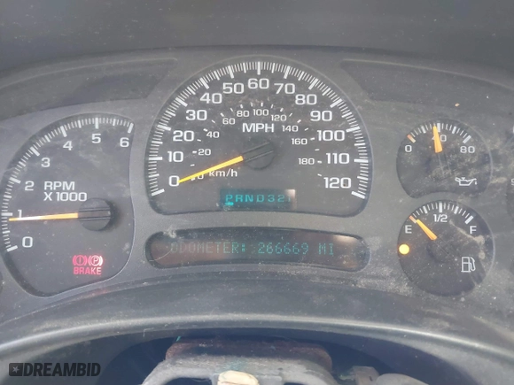 2004 Chevrolet Tahoe LT with VIN 1GNEC13Z94R203331, listed as a IAAI auction lot 41799844 with 266,669 mi miles. Bid and sale history available at carsss.com. Image 7.