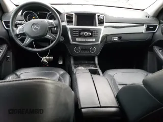 2015 Mercedes-Benz M 400 z VIN 4JGDA5GB5FA461406, wystawiony jako Copart lot #36112123 z przebiegiem Nie podano mil oraz . Historia ofert i sprzedaży dostępna na DreamBid. Obrazek 8.