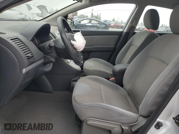 2010 Nissan Sentra S с VIN 3N1AB6AP1AL700310, выставлен на аукционе Copart как лот 50653045 с пробегом Не указан миль и Списание • Salvage title. История ставок и продаж доступна на DreamBid. Изображение 7.