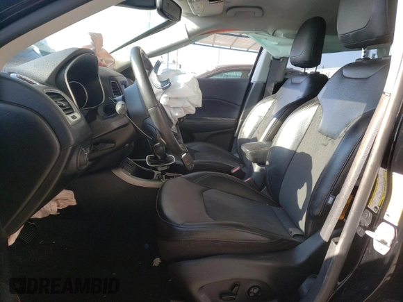 2019 Jeep Compass Latitude with VIN 3C4NJCBB1KT750032, listed as a Copart auction lot 82931994 with 59,293 mi miles and Salvage Title. Bid and sale history available at DreamBid. Image 7.