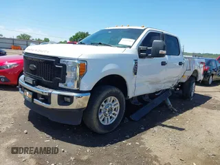 2019 Ford F-250 XL с VIN 1FT7W2B65KED36789, выставлен на аукционе IAAI как лот 42275403 с пробегом 154 847 миль миль и . История ставок и продаж доступна на DreamBid. Изображение 18.