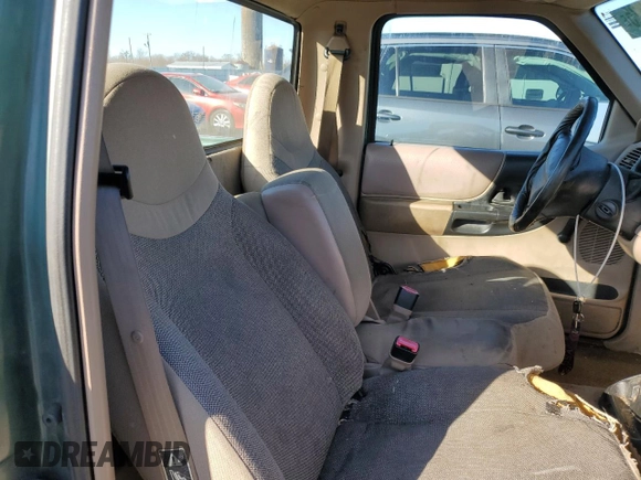 2000 Ford Ranger XL with VIN 1FTYR10V2YPA68278, listed as a Copart auction lot 46210825 with 166,183 mi miles and Salvage Title. Bid and sale history available at carsss.com. Image 10.