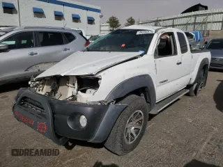 2011 Toyota Tacoma z VIN 5TFTX4GNXBX001586, wystawiony jako Copart lot #49396075 z przebiegiem Nie podano mil oraz Szkoda całkowita • Salvage title. Historia ofert i sprzedaży dostępna na DreamBid. Obrazek 1.