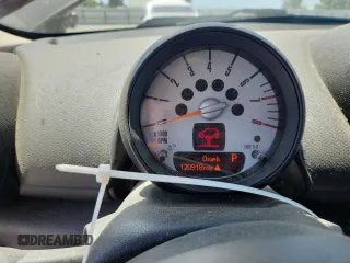 2013 MINI Countryman S z VIN WMWZC3C5XDWP22423, wystawiony jako Copart lot #58469335 z przebiegiem 120 918 mil mil oraz Tytuł czysty. Historia ofert i sprzedaży dostępna na DreamBid. Obrazek 9.
