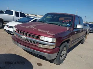 2001 Chevrolet Silverado 1500 LS with VIN 2GCEC19V211284027, listed as a IAAI auction lot 41994056 with 172,947 mi miles. Bid and sale history available at carsss.com. Image 2.