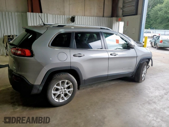 2016 Jeep Cherokee Latitude with VIN 1C4PJMCBXGW168154, listed as a Copart auction lot 61371545 with Not provided miles and Salvage title. Bid and sale history available at DreamBid. Image 3.