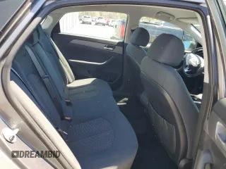 2018 Hyundai Sonata SE z VIN 5NPE24AFXJH637797, wystawiony jako Copart lot #56832255 z przebiegiem 104 743 mil mil oraz Szkoda całkowita • Salvage title. Historia ofert i sprzedaży dostępna na DreamBid. Obrazek 10.
