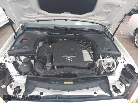 2018 Mercedes-Benz E 300 with VIN WDDZF4JB6JA388852, listed as a IAAI auction lot 41960710 with 64,439 mi miles and . Bid and sale history available at DreamBid. Image 10.