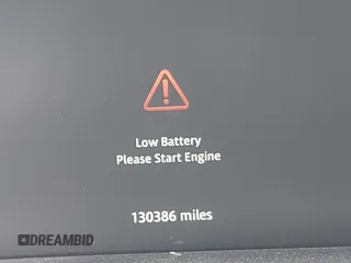 2017 Land Rover Range Rover Sport HSE Dynamic with VIN SALWV2FV1HA678152, listed as a IAAI auction lot 41886787 with 130,386 mi miles and . Bid and sale history available at DreamBid. Image 14.