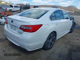 2015 Subaru Legacy 2.5i Limited with VIN 4S3BNAL65F3007047, listed as a IAAI auction lot 41903660 with 170,427 mi miles. Bid and sale history available at carsss.com. Image 4.