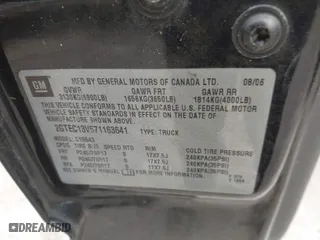 2007 GMC Sierra 1500 Classic SL with VIN 2GTEC13V571163641, listed as a IAAI auction lot 41766795 with 194,582 mi miles. Bid and sale history available at carsss.com. Image 9.