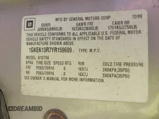 2000 GMC Denali with VIN 1GKEK13R7YR159609, listed as a IAAI auction lot 41828674 with 231,627 mi miles. Bid and sale history available at carsss.com. Image 9.