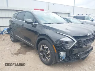 2024 Kia Sportage LX with VIN KNDPU3DFXR7285359, listed as a IAAI auction lot 42158311 with 30,928 mi miles and . Bid and sale history available at DreamBid. Image 1.