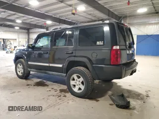 2008 Jeep Commander Limited with VIN 1J8HG58N78C210979, listed as a Copart auction lot 76703864 with 204,136 mi miles and Salvage Title. Bid and sale history available at carsss.com. Image 2.