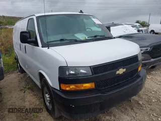 2019 Chevrolet Express Cargo z VIN 1GCWGAFG1K1232961, wystawiony jako IAAI lot #42175897 z przebiegiem 133 311 mil mil oraz . Historia ofert i sprzedaży dostępna na DreamBid. Obrazek 1.