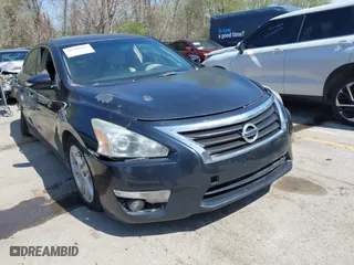 2013 Nissan Altima 2.5 SV with VIN 1N4AL3AP1DC156308, listed as a IAAI auction lot 41926267 with 190,836 mi miles. Bid and sale history available at carsss.com. Image 13.