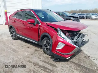 2018 Mitsubishi Eclipse Cross SE z VIN JA4AT5AA4JZ046258, wystawiony jako IAAI lot #42093515 z przebiegiem 54 899 mil mil oraz . Historia ofert i sprzedaży dostępna na DreamBid. Obrazek 1.