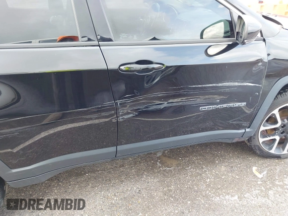 2018 Jeep Compass Limited with VIN 3C4NJDCB9JT238358, listed as a IAAI auction lot 42113754 with 105,266 mi miles and . Bid and sale history available at DreamBid. Image 6.