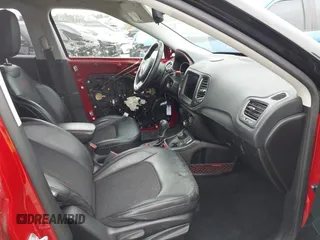 2019 Jeep Compass Trailhawk with VIN 3C4NJDDB1KT780585, listed as a IAAI auction lot 41282706 with 78,252 mi miles and . Bid and sale history available at carsss.com. Image 5.