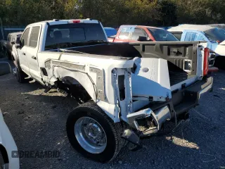 2023 Ford F-450 XL with VIN 1FT8W4DT5PEC72828, listed as a Copart auction lot 76585394 with 8,267 mi miles and Salvage Title. Bid and sale history available at carsss.com. Image 2.