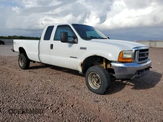 2000 Ford F-250 XL with VIN 1FTNX21FXYEE45263, listed as a Copart auction lot 55044075 with 451,212 mi miles and Salvage title. Bid and sale history available at DreamBid. Image 4.