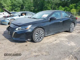 2025 Nissan Altima SV with VIN 1N4BL4DV2SN307873, listed as a IAAI auction lot 42152604 with 14,585 mi miles and . Bid and sale history available at DreamBid. Image 2.