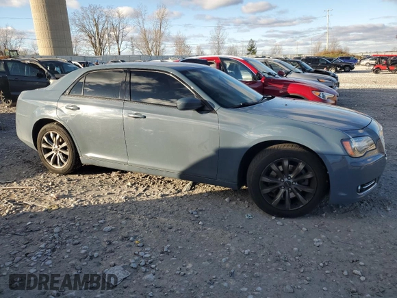 2014 Chrysler 300 with VIN 2C3CCAGGXEH357173, listed as a Copart auction lot 82221814 with 53,700 mi miles and Clean Title. Bid and sale history available at carsss.com. Image 4.