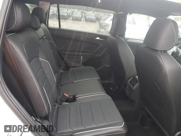 2024 Volkswagen Tiguan SEL R-Line с VIN 3VV4B7AXXRM177585, выставлен на аукционе Copart как лот 56230755 с пробегом 4 259 миль миль и Списание • Salvage title. История ставок и продаж доступна на DreamBid. Изображение 11.