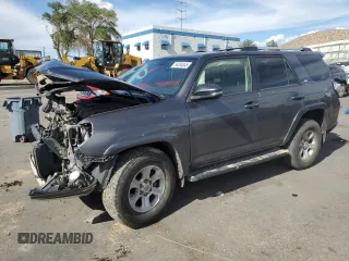 2019 Toyota 4Runner SR5 z VIN JTEBU5JRXK5693278, wystawiony jako Copart lot #54084045 z przebiegiem 73 622 mil mil oraz Szkoda całkowita • Salvage title. Historia ofert i sprzedaży dostępna na DreamBid. Obrazek 1.