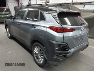 2020 Hyundai Kona SEL with VIN KM8K22AA5LU440441, listed as a IAAI auction lot 41664745 with 99,986 mi miles. Bid and sale history available at carsss.com. Image 3.
