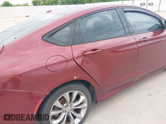 2015 Chrysler 200 S with VIN 1C3CCCBB1FN555592, listed as a IAAI auction lot 42784467 with 133,746 mi miles and . Bid and sale history available at DreamBid. Image 6.