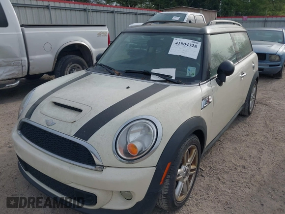 2012 MINI Clubman S z VIN WMWZG3C56CTY38335, wystawiony jako IAAI lot #41904328 z przebiegiem 46 003 mil mil oraz . Historia ofert i sprzedaży dostępna na DreamBid. Obrazek 6.