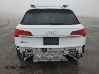 2021 Audi SQ5 Prestige with VIN WA1C4AFY1M2045697, listed as a Copart auction lot 85689034 with 30,980 mi miles and Salvage Title. Bid and sale history available at DreamBid. Image 6.