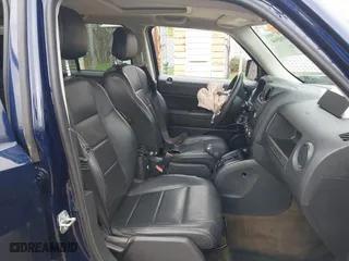 2017 Jeep Patriot High Altitude with VIN 1C4NJPFA1HD187751, listed as a IAAI auction lot 41930564 with 84,347 mi miles. Bid and sale history available at carsss.com. Image 5.