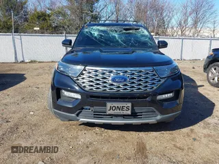 2021 Ford Explorer Platinum with VIN 1FM5K8HC2MGA54549, listed as a IAAI auction lot 41239529 with 43,518 mi miles. Bid and sale history available at carsss.com. Image 12.