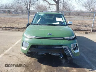 2020 Kia Soul LX with VIN KNDJ23AU2L7045440, listed as a IAAI auction lot 41649565 with 104,930 mi miles. Bid and sale history available at carsss.com. Image 12.