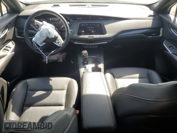 2020 Cadillac XT4 FWD Sport with VIN 1GYFZER4XLF139311, listed as a Copart auction lot 61757995 with 46,123 mi miles and Salvage title. Bid and sale history available at DreamBid. Image 8.