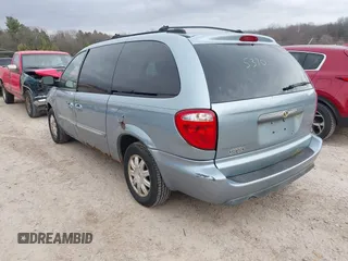 2006 Chrysler Town & Country Touring z VIN 2A4GP54L36R660084, wystawiony jako IAAI lot #42065370 z przebiegiem 236 807 mil mil oraz . Historia ofert i sprzedaży dostępna na DreamBid. Obrazek 3.